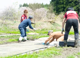 複数人での農作業