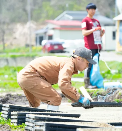 苗箱を扱う作業